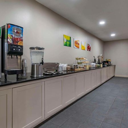 Quality Inn Lexington -Horse Park Екстер'єр фото