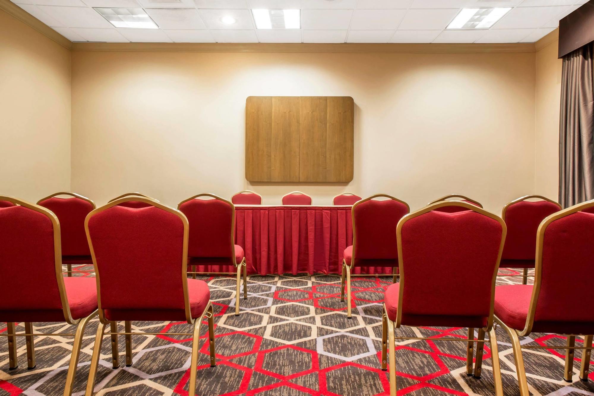 Quality Inn Lexington -Horse Park Екстер'єр фото