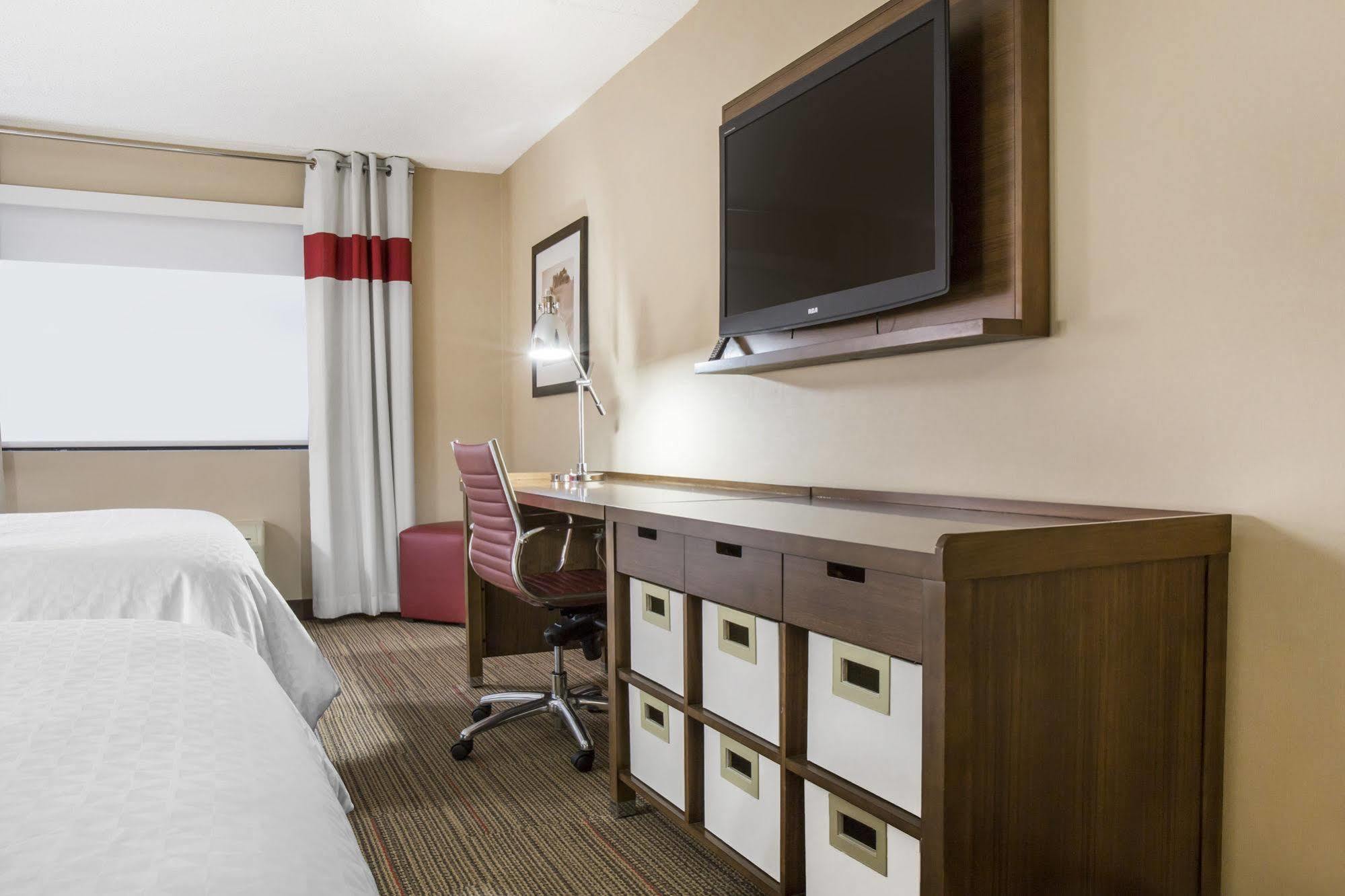 Quality Inn Lexington -Horse Park Екстер'єр фото
