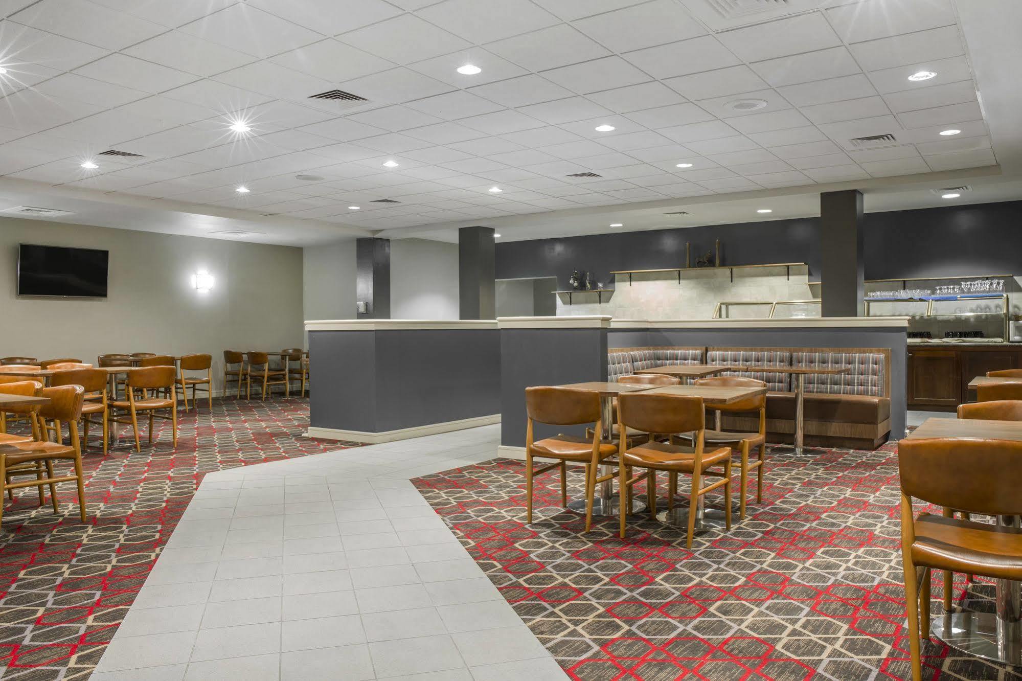 Quality Inn Lexington -Horse Park Екстер'єр фото